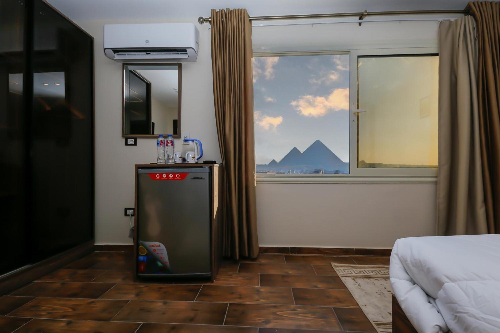 לינה וארוחת בוקר Nazlet el-Sîsi Imperial Pyramids Heights View מראה חיצוני תמונה